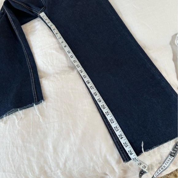 Zara Dark Wash Wide Leg Raw Hem Jeans Size 4 - Picture 8 of 8